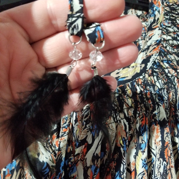 SCULLY FEATHER PRINT DRESS - Picture 3 of 4